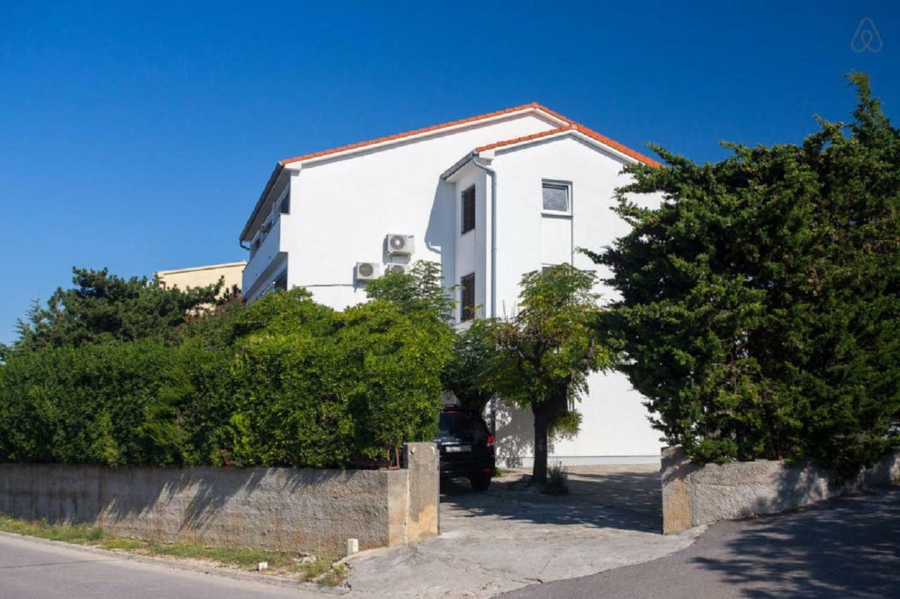 Guest House Mazuth II Banjol 外观 照片